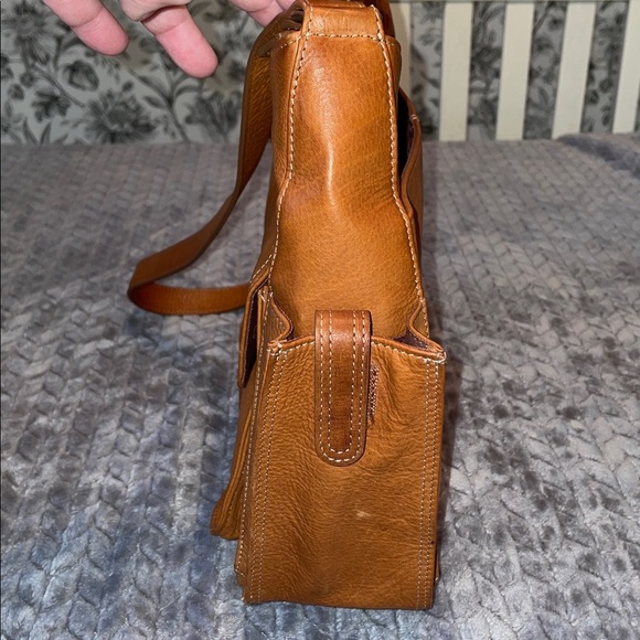Fossill Vintage Brown Pebbled Leather Shoulder Bag.  Multiple compartments. - Picture 3 of 16